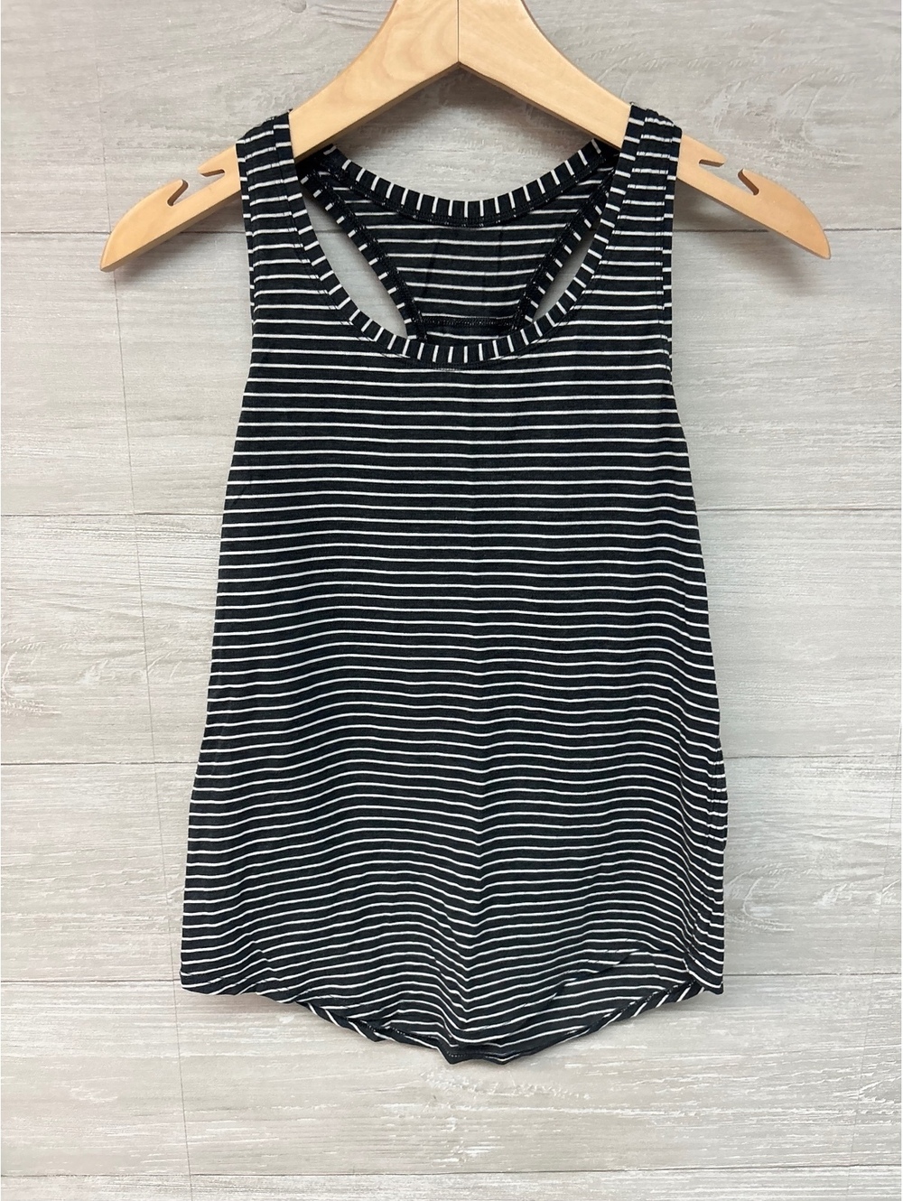 * | Lululemon | tank top. Size 4.
